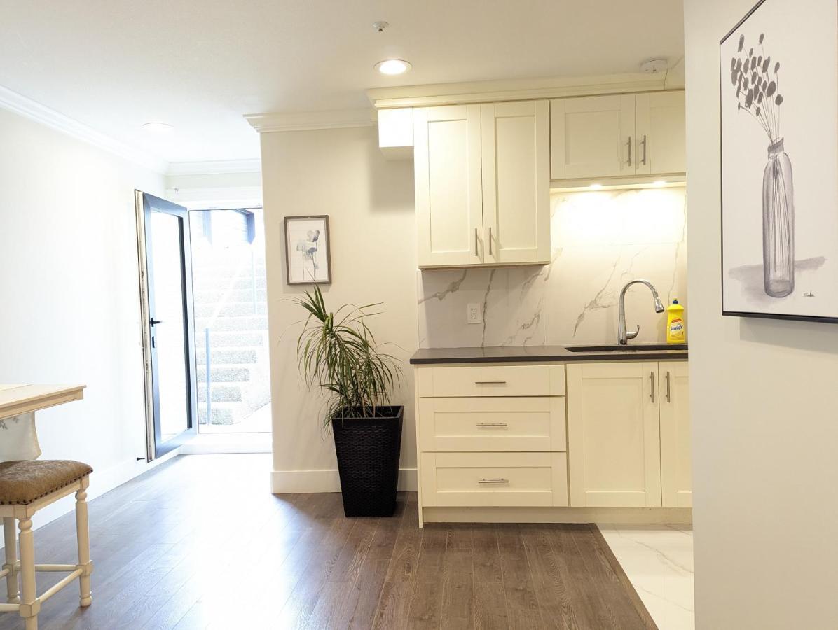 Nice Home Away At Vancouver Near Yvr Exterior photo